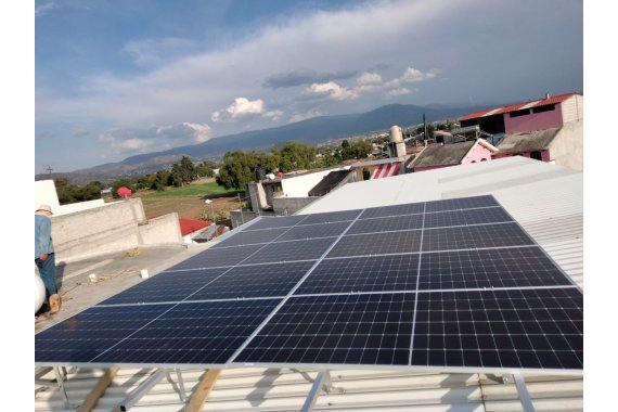 Sistema Interconectado a la red de CFE en Texcoco, EDOMEX.